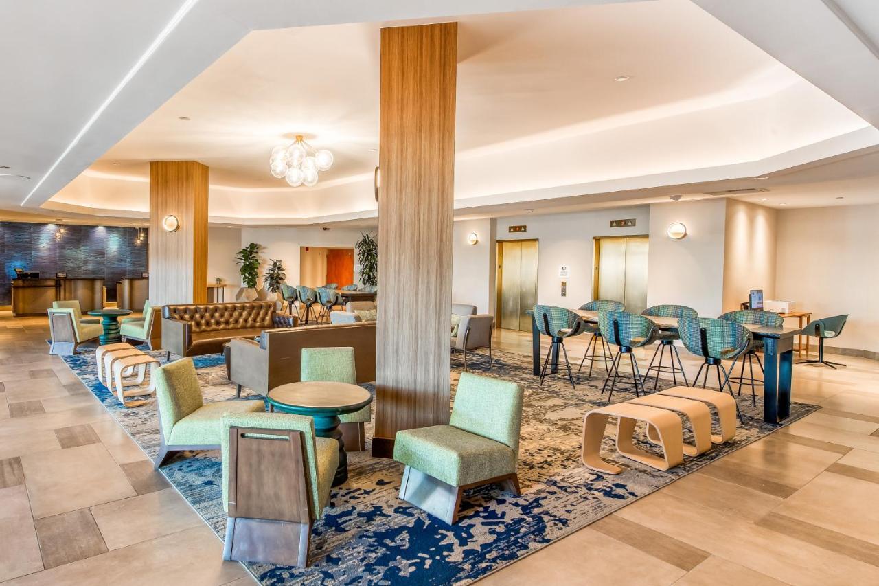 Doubletree By Hilton Carson Hotel Bagian luar foto