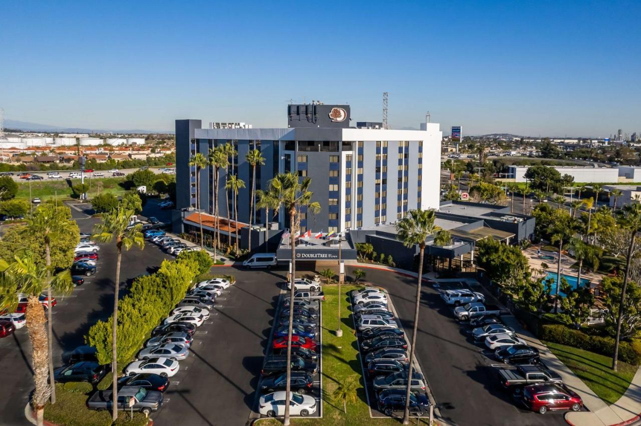 Doubletree By Hilton Carson Hotel Bagian luar foto