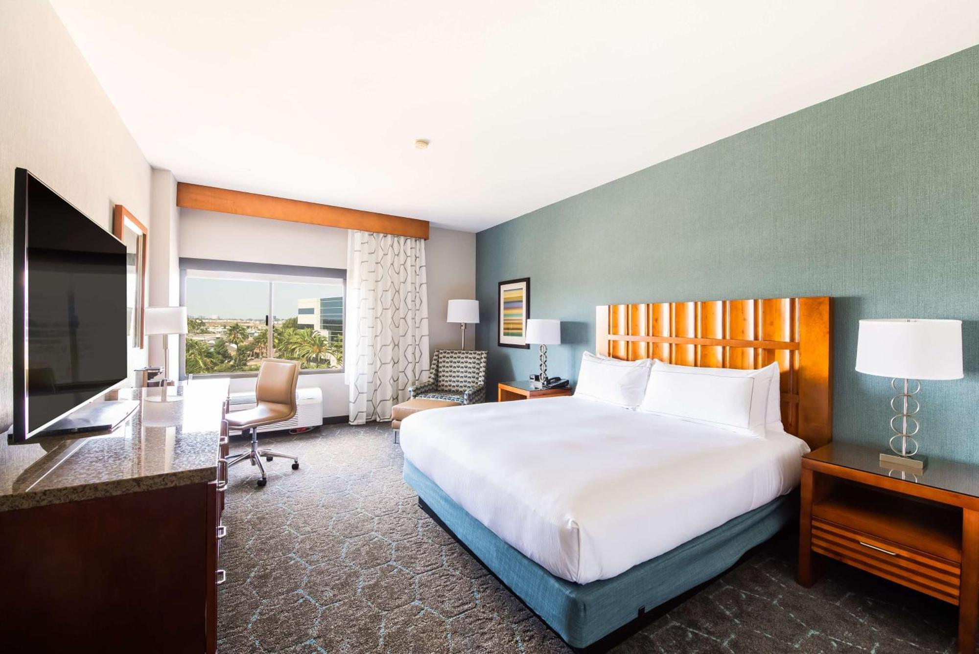 Doubletree By Hilton Carson Hotel Bagian luar foto